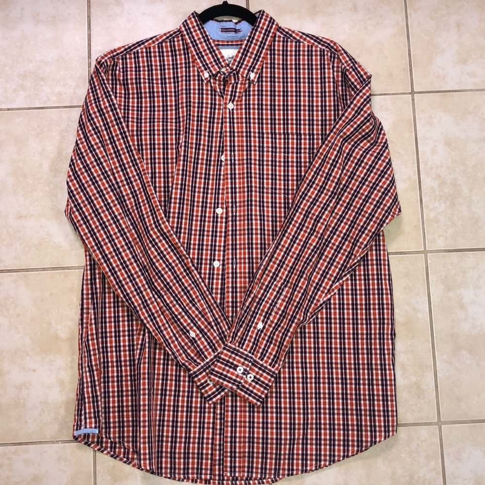 Johnston & Murphy men’s button down shirt
